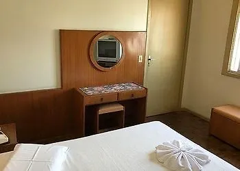 ***  Soratur Hotel & Coworking Criciuma  Brasil